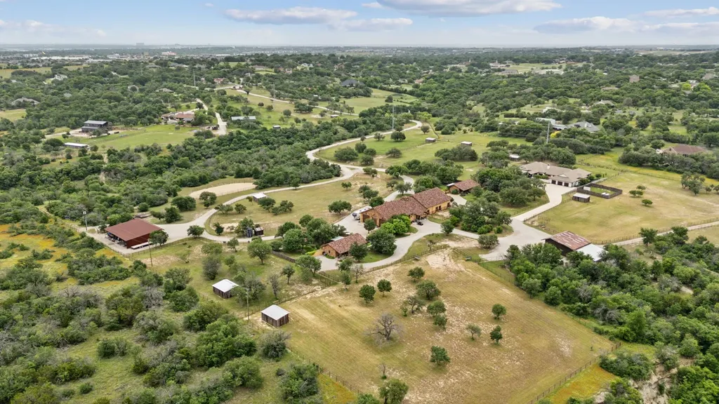 319 Verna Trail N Fort Worth TX 76108