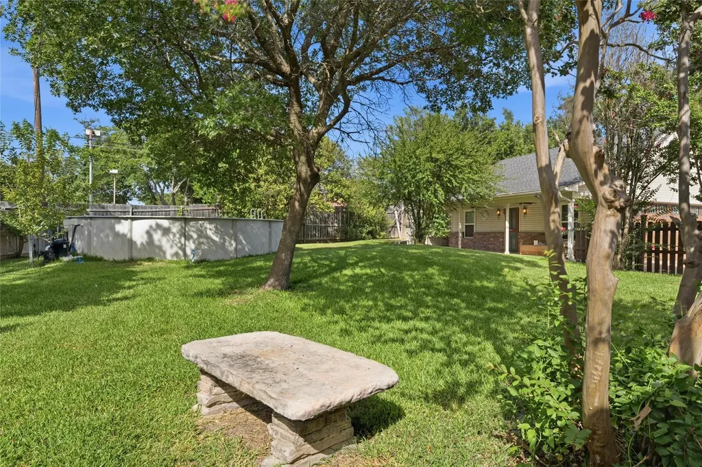 418 Riverview Drive Woodway TX 76712