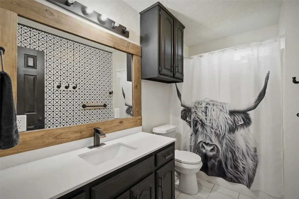 501 N Van Zandt Street Tioga TX 76271
