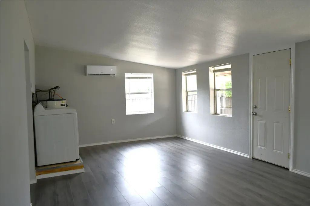 401 Powers Street Lacy Lakeview TX 76705