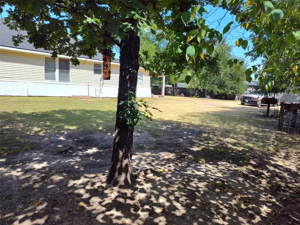 401 Powers Street Lacy Lakeview TX 76705
