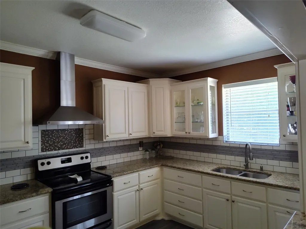 401 Powers Street Lacy Lakeview TX 76705