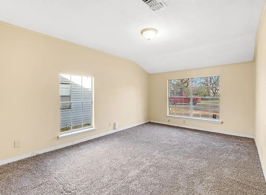 733 Arizona Avenue Wake Village TX 75501