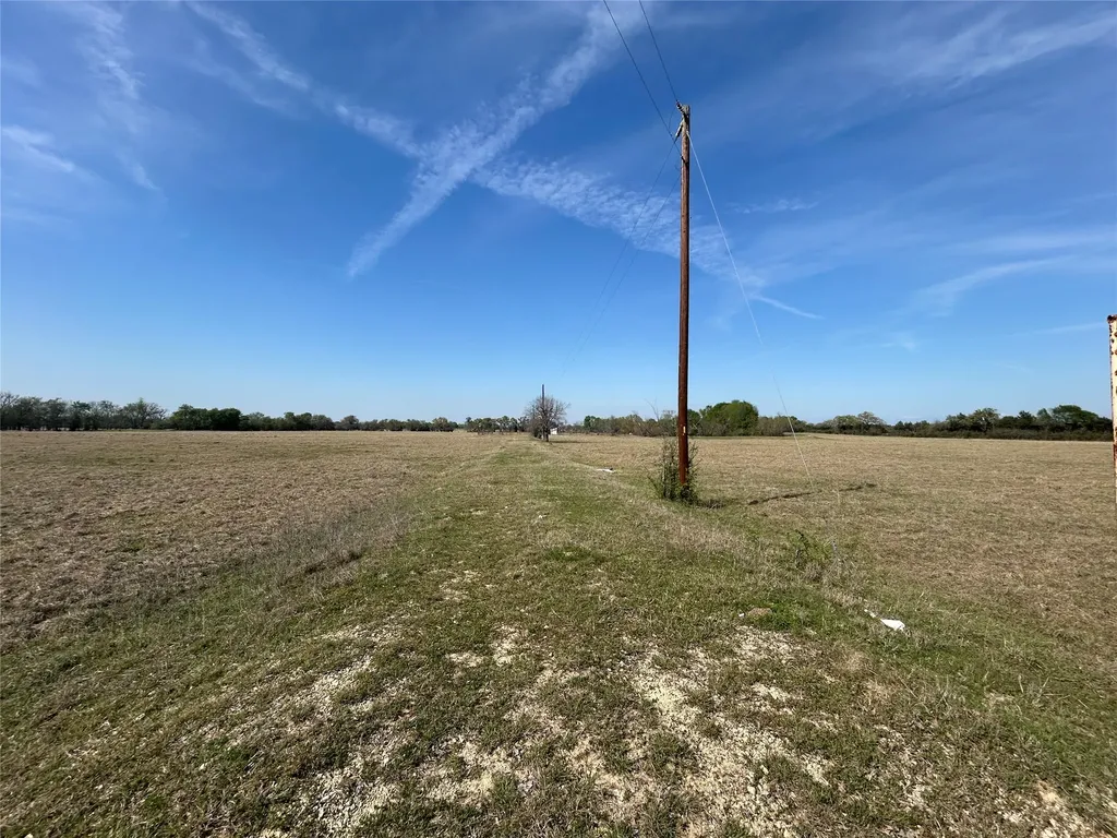 13671 Cr 2143 Kemp TX 75143