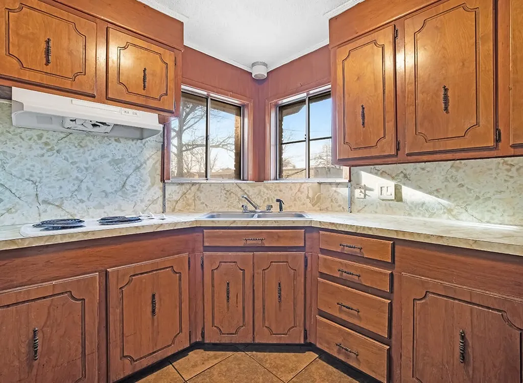 504 Redwater Road Wake Village TX 75501