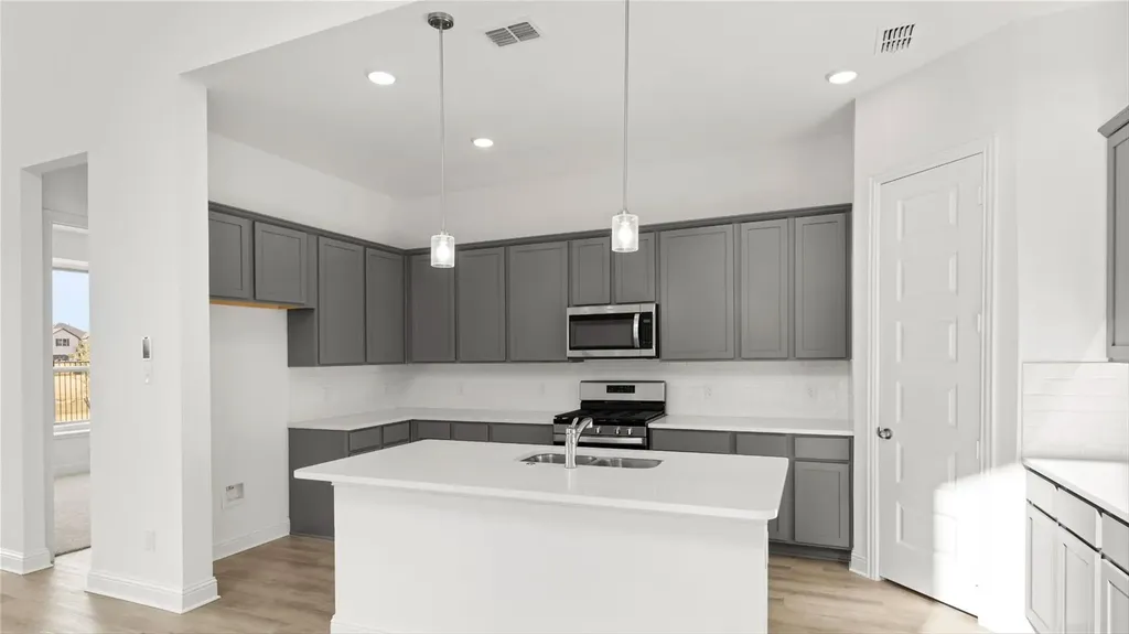 2335 Sheppards Lane Waxahachie TX 75167