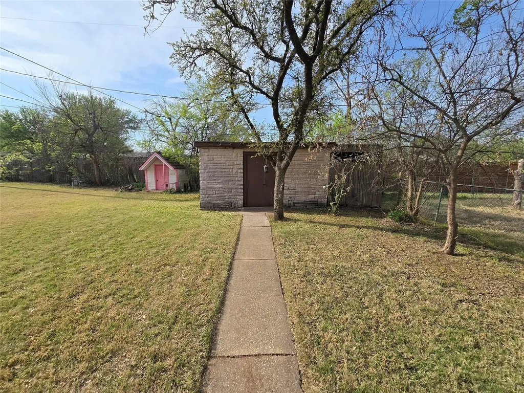 1605 Saint John Street Wichita Falls TX 76302