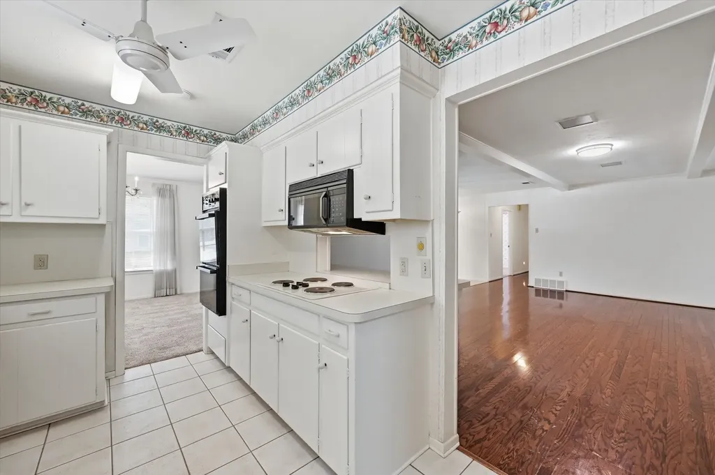 3311 Peachtree Lane Pantego TX 76013