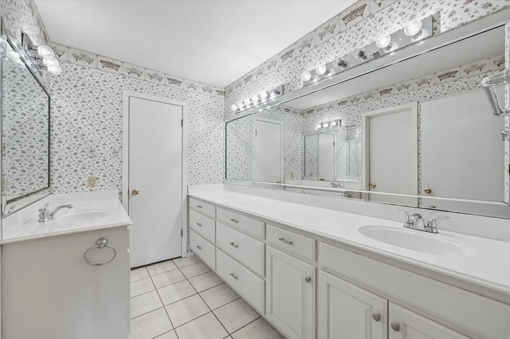 3311 Peachtree Lane Pantego TX 76013