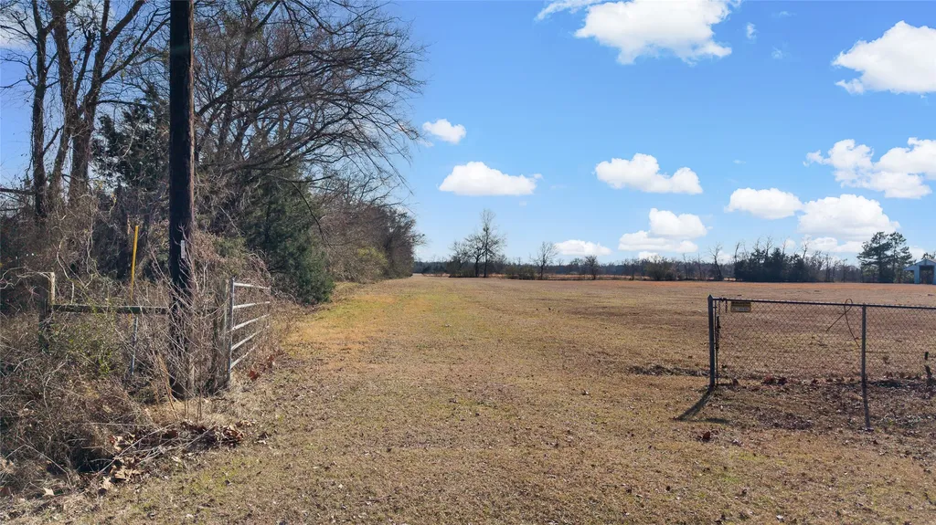 7 .95 Ac County Road 2426 Como TX 75431