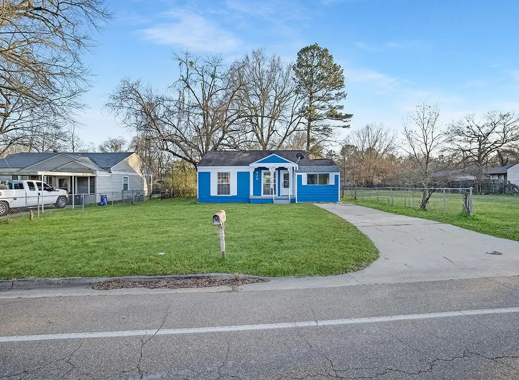 828 Burma Road Wake Village TX 75501