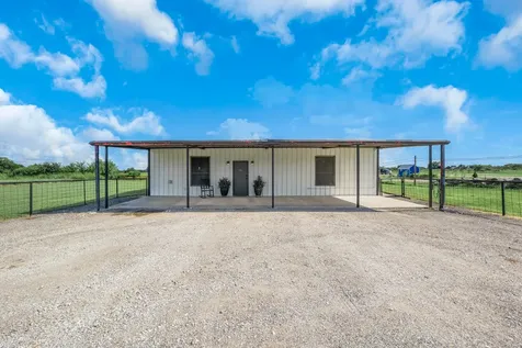 8505 W Interstate Highway 30 Cumby TX 75433