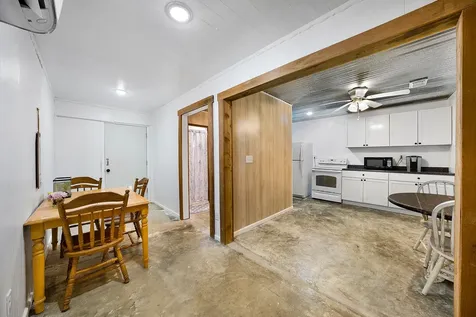8505 W Interstate Highway 30 Cumby TX 75433