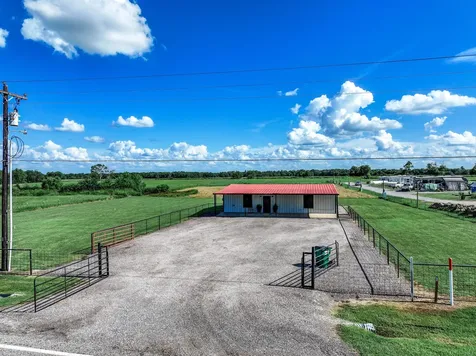 8505 W Interstate Highway 30 Cumby TX 75433