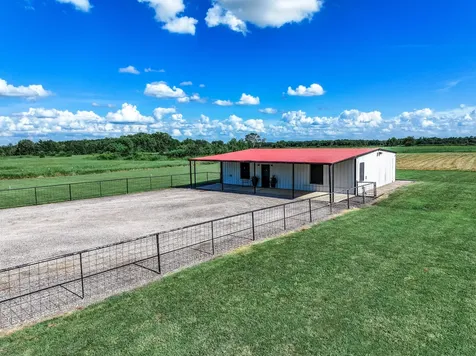 8505 W Interstate Highway 30 Cumby TX 75433