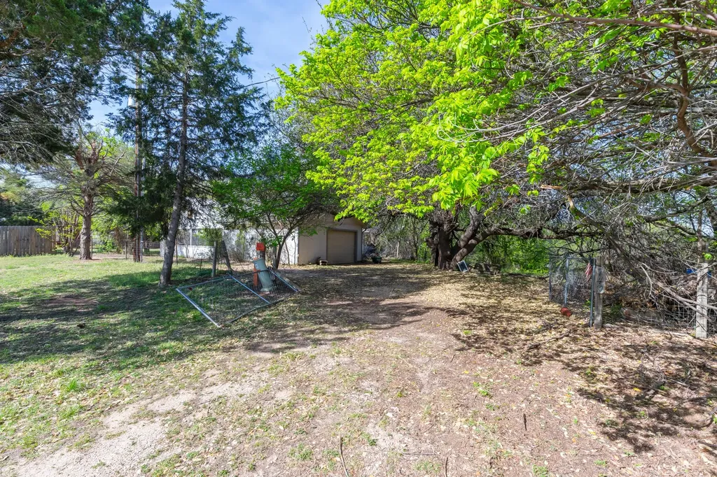 749 Cedar Street Buffalo Gap TX 79601