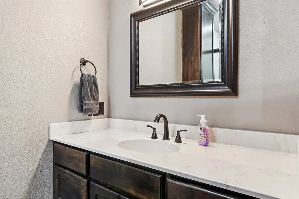 820 Fleitman Drive Muenster TX 76252