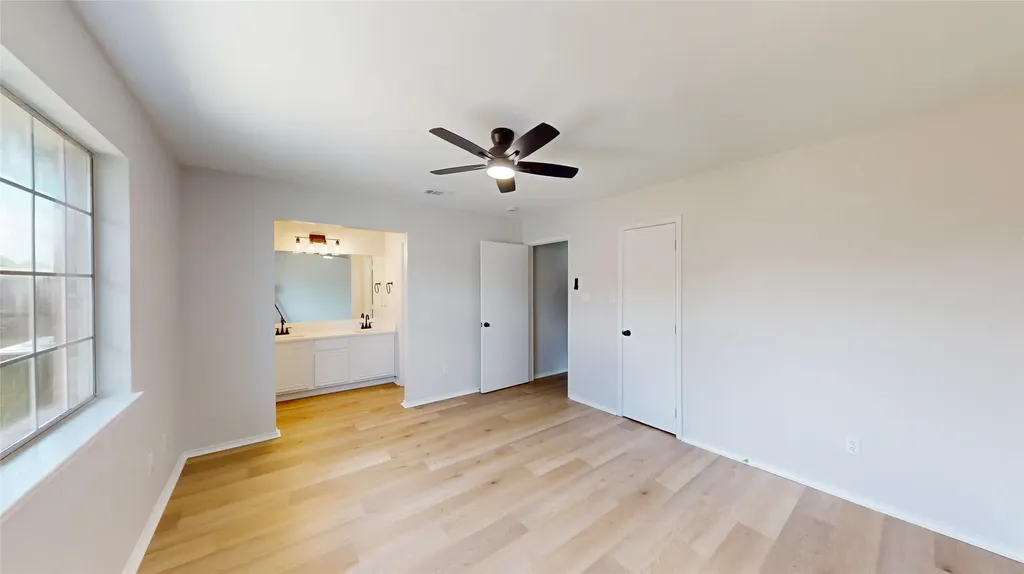 5213 Mimi Court Dallas TX 75211