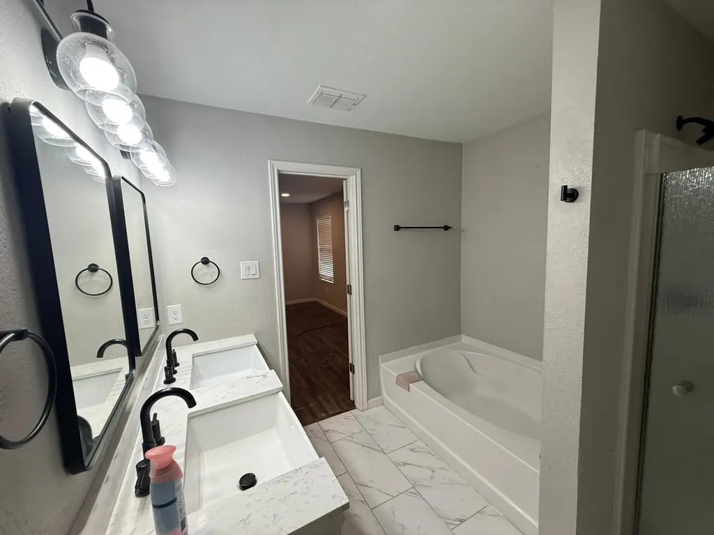 1112 Beaverwood Lane Crowley TX 76036