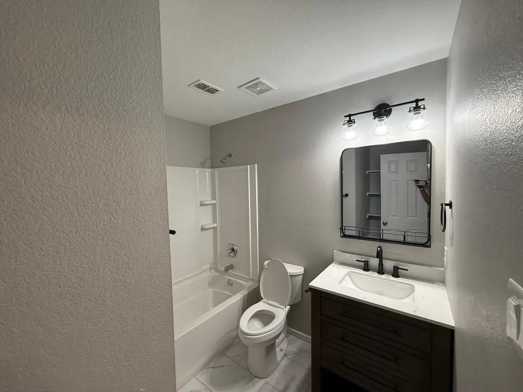 1112 Beaverwood Lane Crowley TX 76036
