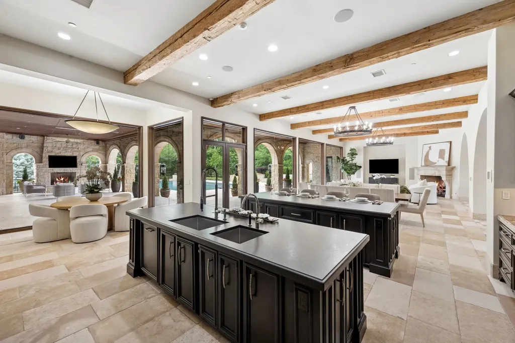 690 S Peytonville Avenue Southlake TX 76092
