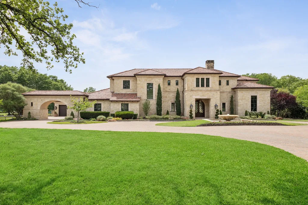 690 S Peytonville Avenue Southlake TX 76092