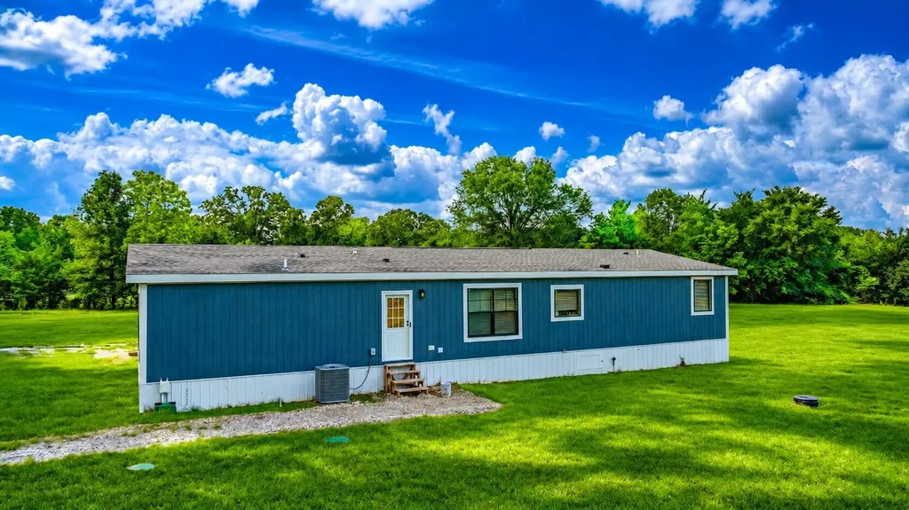 5889 Farm Road 910 Clarksville TX 75426