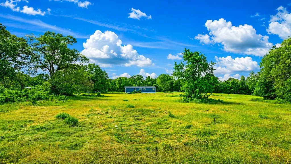 5889 Farm Road 910 Clarksville TX 75426