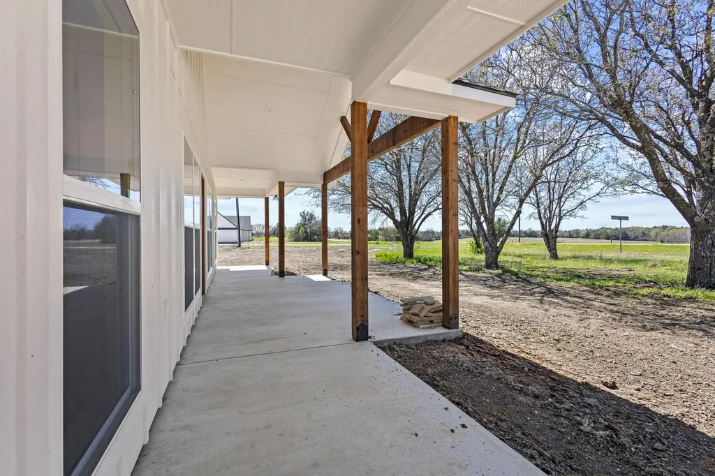14419 Fm 1396 E Windom TX 75492