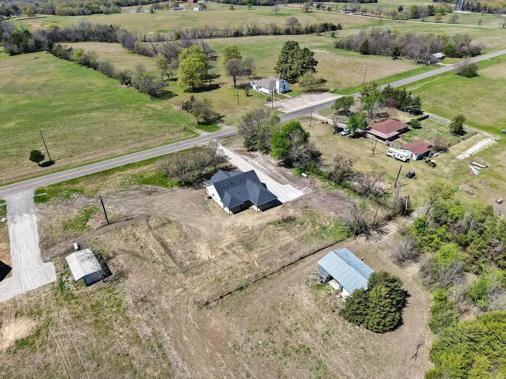 14419 Fm 1396 E Windom TX 75492