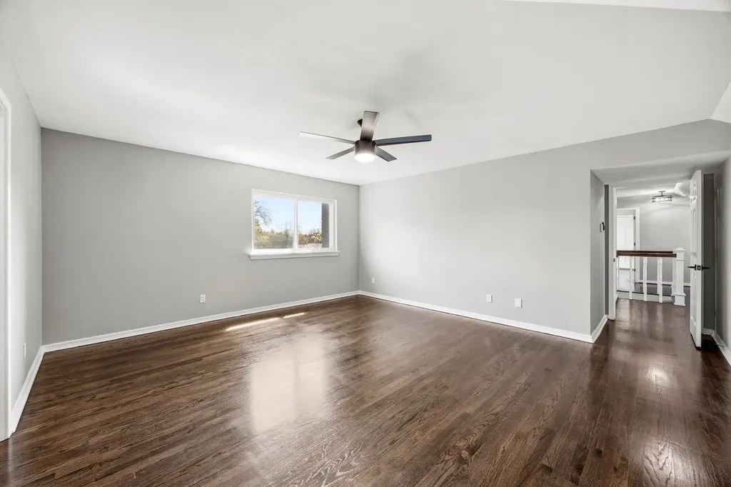 1636 W Red Bird Lane Dallas TX 75232