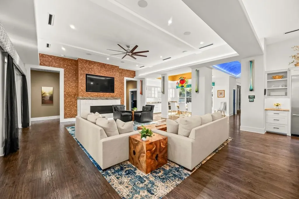 14636 Southern Pines Drive Farmers Branch TX 75234
