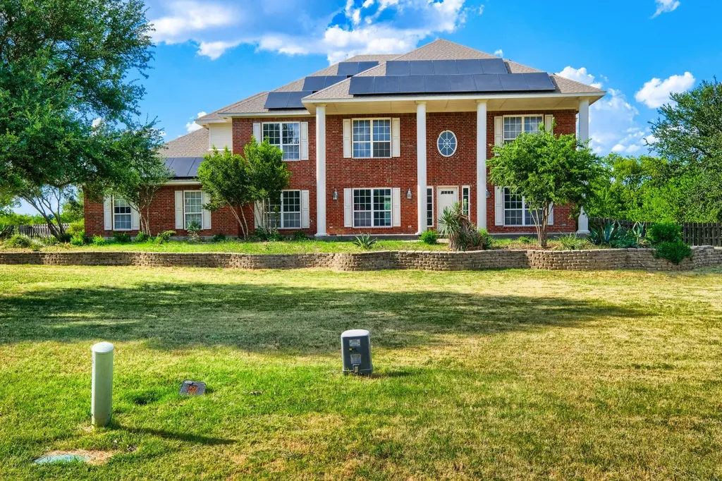 2508 Colt Lane Crowley TX 76036