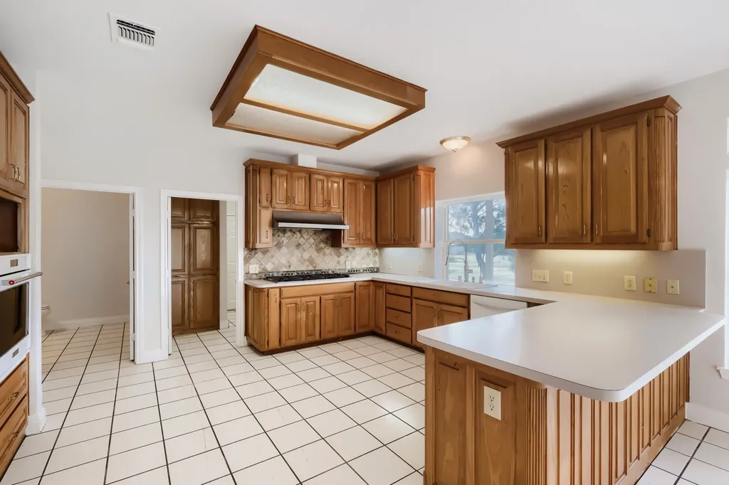 2508 Colt Lane Crowley TX 76036
