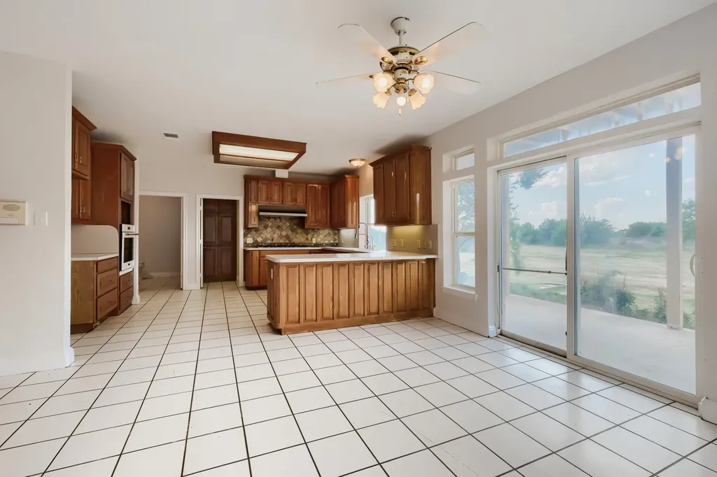 2508 Colt Lane Crowley TX 76036