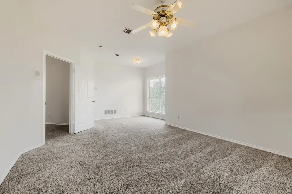 2508 Colt Lane Crowley TX 76036