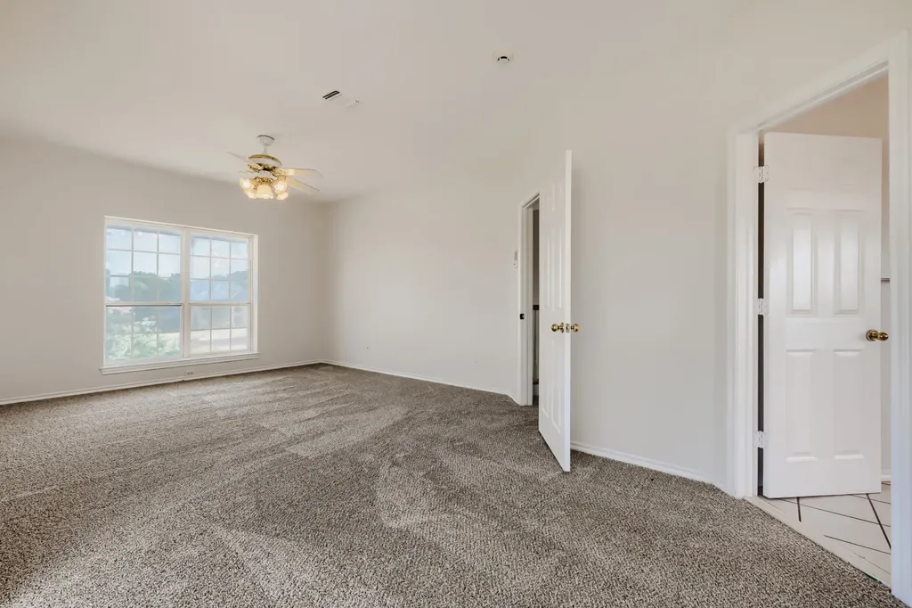 2508 Colt Lane Crowley TX 76036
