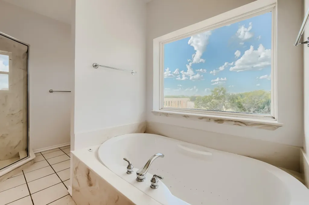 2508 Colt Lane Crowley TX 76036