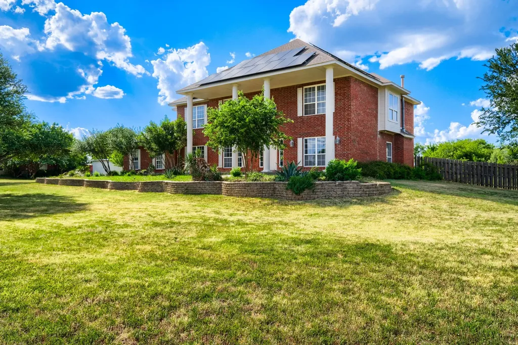 2508 Colt Lane Crowley TX 76036