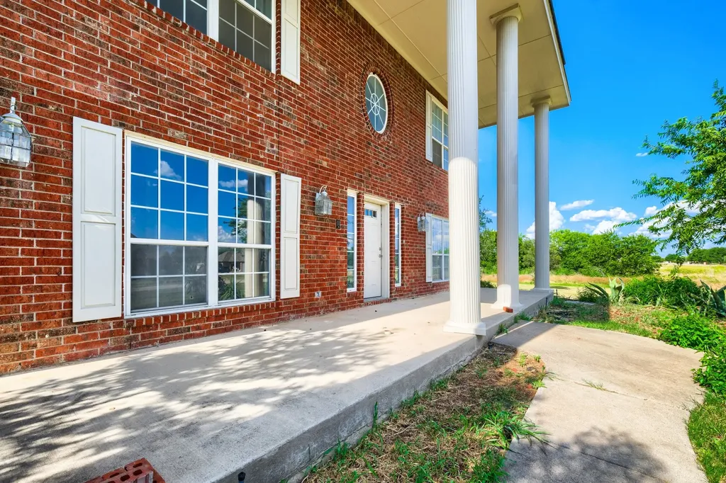 2508 Colt Lane Crowley TX 76036