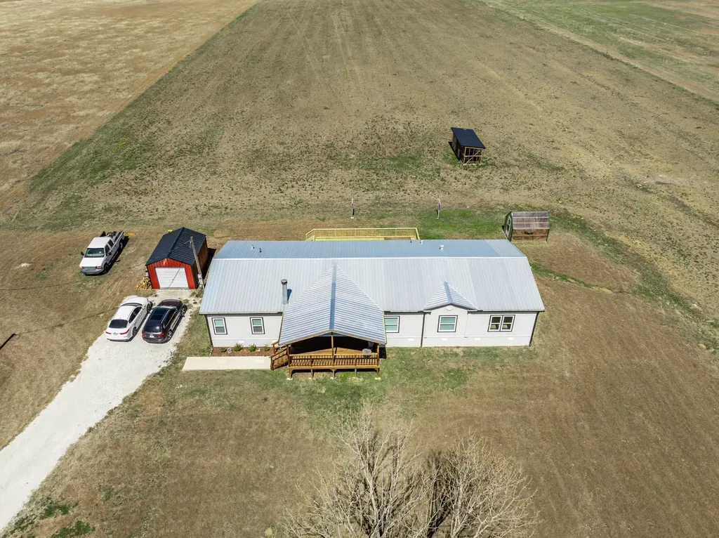 2651 Fm 67 Covington TX 76636