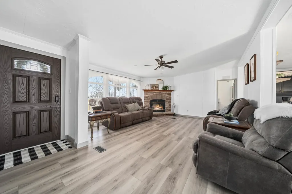 2651 Fm 67 Covington TX 76636