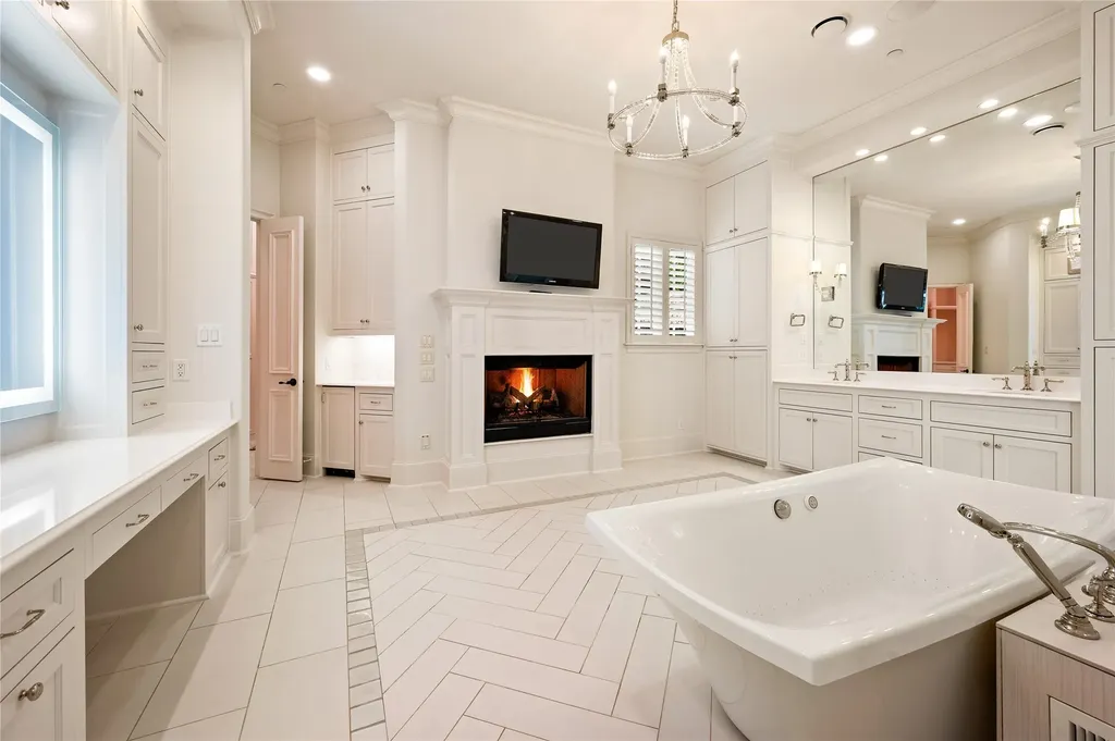 6900 Rockingham Court Colleyville TX 76034