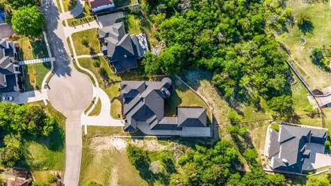 2621 Whispering Oaks Cove Cedar Hill TX 75104