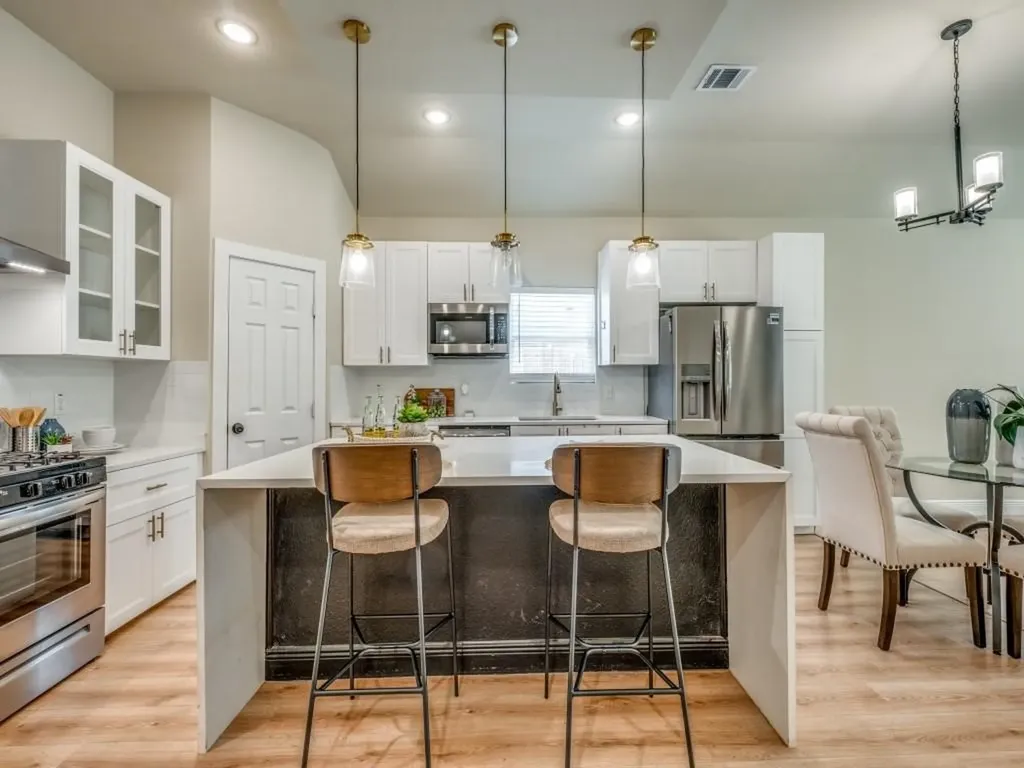 929 S Marlborough Avenue Dallas TX 75208