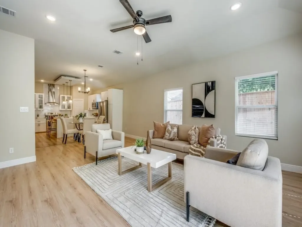 929 S Marlborough Avenue Dallas TX 75208
