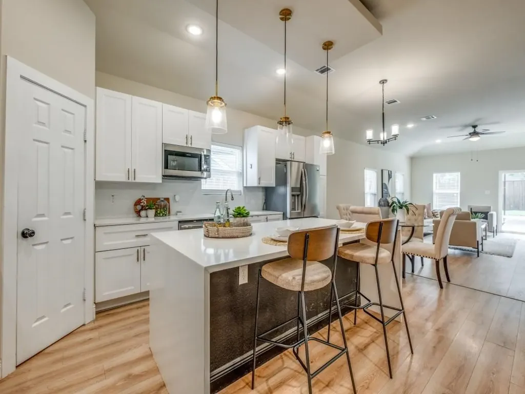 929 S Marlborough Avenue Dallas TX 75208