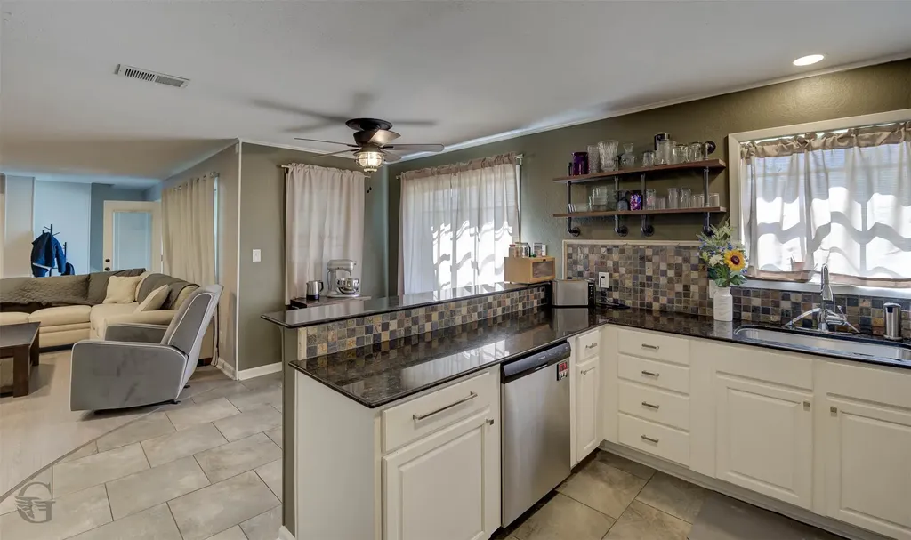229 Rossitter Street Shreveport LA 71105
