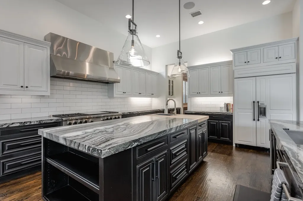 4636 Stanford Avenue Dallas TX 75209