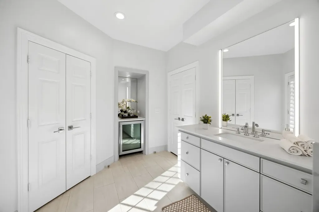 6415 Forestshire Drive Dallas TX 75230